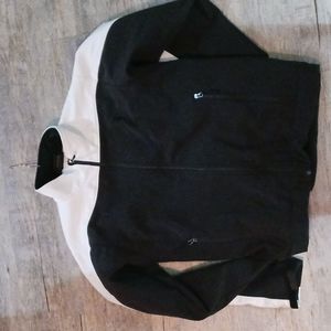 Northface jacket in size large. Black and white like brand new